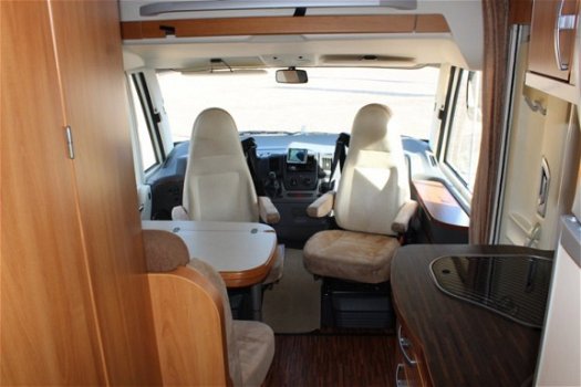 Hymer B 698 CL met Queensbed - 8