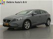 Volvo V40 - 2.0 T2 123PK MOMENTUM / NAVIGATIE / AIRCO / LMV./ STOELVERWARMING - 1 - Thumbnail