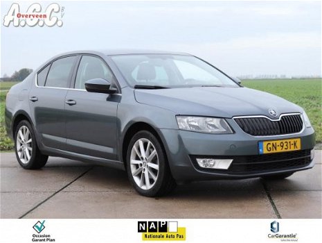 Skoda Octavia - 1.2 TSi Greentech Navi ECC Trekhaak - 1