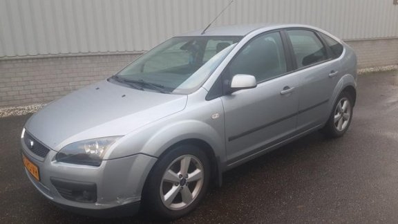 Ford Focus - 1.6-16V First Edition - 1