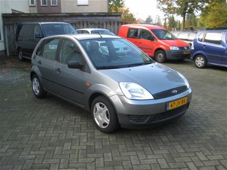 Ford Fiesta - 1.3 Core 5 DRS - 1