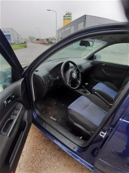 Volkswagen Golf - 1.6 Highline .. 5 deurs, Apk 05-09-2020 - 1