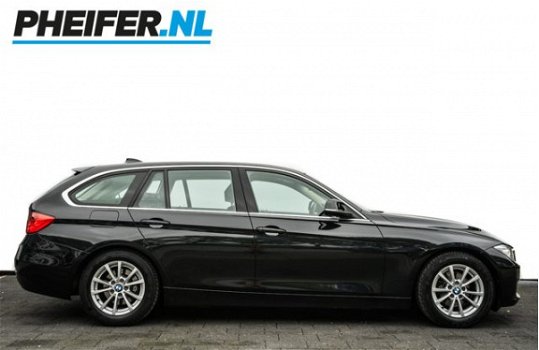 BMW 3-serie Touring - 320d 164pk Aut.8 High Executive Full map navigatie/ Bi-Xenon/ Lederen int./ St - 1