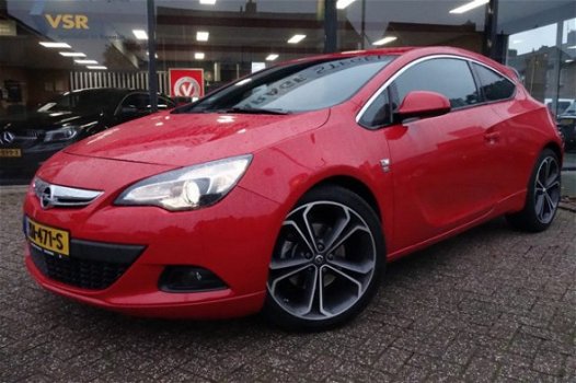 Opel Astra - OPC LINE 1.4T 150PK - 1