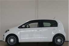 Volkswagen Up! - 1.0 high up BlueMotion AIRCO / CRUISE / LMV / PDC / HALF.LEER / MISTLAMPEN / ISOFIX