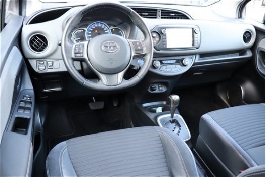Toyota Yaris - 1.5 Hybrid Dynamic Navigatie-Cruise control - 1