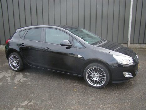 Opel Astra - 1.4 Turbo Edition - 1