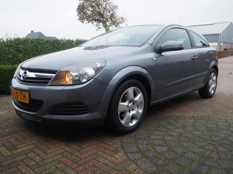 Opel Astra GTC - 1.6 Enjoy | Navigatie | Airco | Trekhaak | LMV | - 1