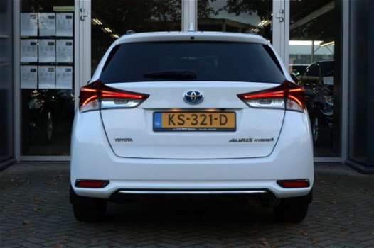 Toyota Auris Touring Sports - Hybrid, Navi, Clima, Panoramadak, DAB radio, etc - 1