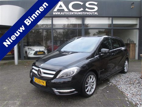 Mercedes-Benz B-klasse - 180 Ambition XENON LED NAVI CRUISE PDC V+A sPORTPAKKET 17