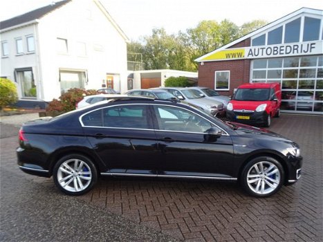 Volkswagen Passat - 1.4 TSI GTE 230pk Highline Ex.BTW, Vol Opties - 1