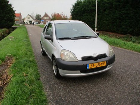 Toyota Yaris - 1.0-16V VVT-i Terra - 1