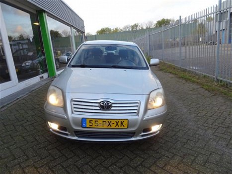 Toyota Avensis - 2.0 VVTi Luna AUTOMAAT - 1