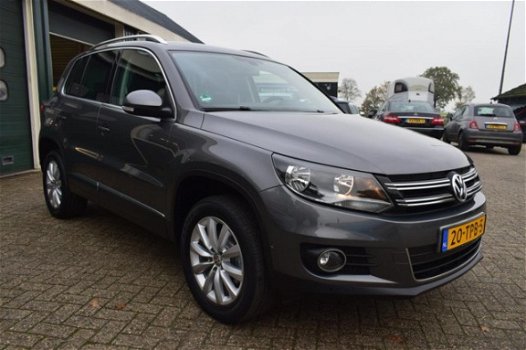 Volkswagen Tiguan - 1.4 TSI Sport&Style Trekhaak | Navigatie *All in prijs - 1