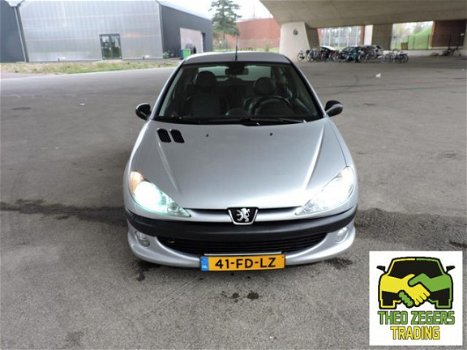 Peugeot 206 - GTI 2.0-16V - 1