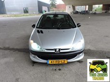 Peugeot 206 - GTI 2.0-16V