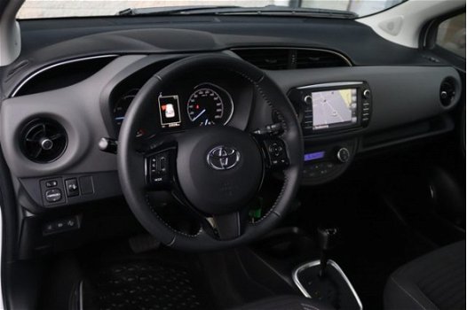 Toyota Yaris - 1.5 Hybrid Design (CLIMA/NAVI/CAMERA/LM-VELGEN) - 1