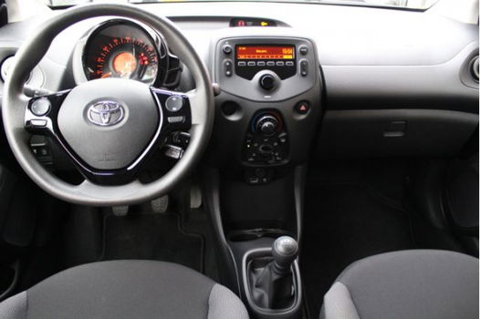 Toyota Aygo - 1.0 VVT-i x-fun 5 DEURS/ BLUETOOTH/ AIRCO/ EL. RAMEN - 1