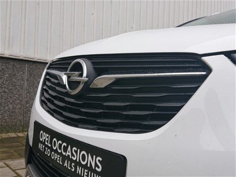Opel Crossland X - 1.2T 110PK Innovation | Climate Control | Navi | PDC Achter| Zwart Dak+Spiegels | - 1