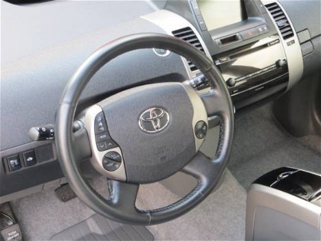 Toyota Prius - 1.5 VVT-i Hybrid Comfort - 1