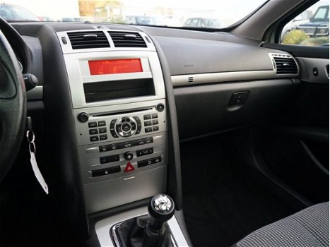 Peugeot 407 SW - 2.0-16V Premium Trekhaak, panoramadak - 1