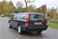 Volvo V70 - 2.4 Edition I CLIMA/NAVIGATIE/CRUISE YOUNGTIMER - 1 - Thumbnail