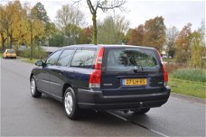 Volvo V70 - 2.4 Edition I CLIMA/NAVIGATIE/CRUISE YOUNGTIMER