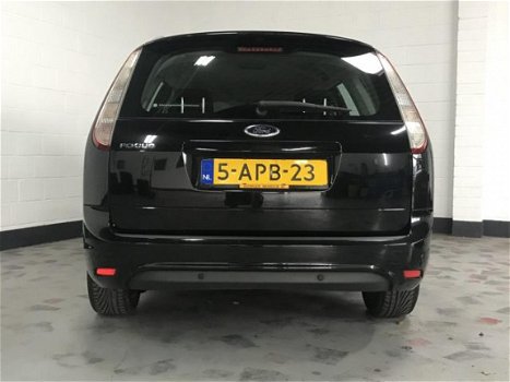 Ford Focus Wagon - 1.6 Style - 1