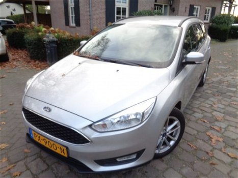 Ford Focus Wagon - 1.0 L ED. AC/LMV/NAVI/PDC/AUDIO - 1