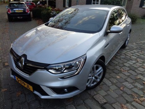 Renault Mégane - 1.5 DCI . ECC/NAVI/AUDIO/CR-CONTROL - 1