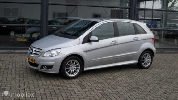 Mercedes-Benz B-klasse - 180 - 1