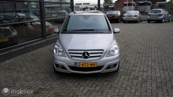 Mercedes-Benz B-klasse - 180 - 1