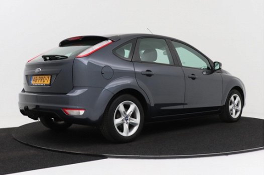 Ford Focus - 1.6 Comfort | Parkeersensoren | Trekhaak | Org NL - 1