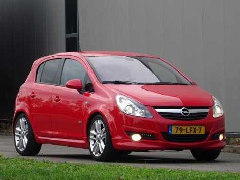 Opel Corsa - 1.4 16v OPC Line SPORT Cosmo Leer 5-Drs Ecc NL - 1