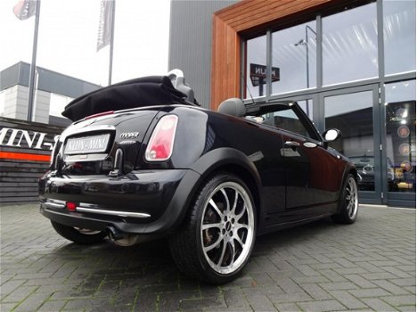 Mini Mini Cabrio - 1.6 Cooper Jcw kit 126pk/Recaro leer/18