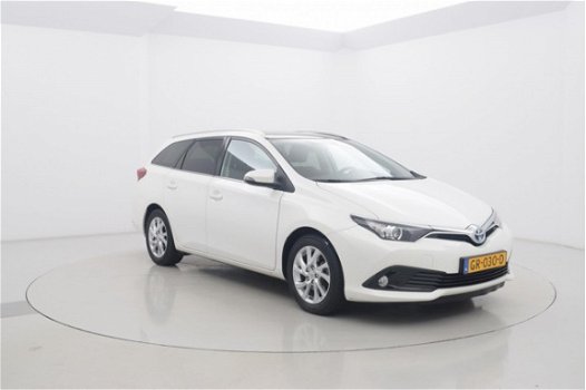 Toyota Auris - TS 1.8 Hybrid Lease Navi Automaat - 1