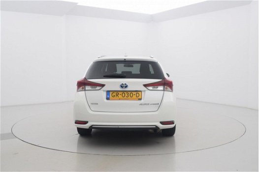 Toyota Auris - TS 1.8 Hybrid Lease Navi Automaat - 1