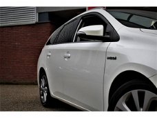 Toyota Auris Touring Sports - 1.8 Hybrid Lease