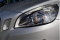 Volvo V60 - 1.6 T3 Momentum | Trekhaak | Navigatie | Bluetooth - 1 - Thumbnail