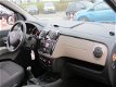 Dacia Lodgy - 1.2 TCe 115pk 5 Persoons Laureate / Trekhaak - 1 - Thumbnail