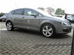 Seat Leon - 1.6 Reference sportief, leren bekl, binnen en buiten netjes, 17inch lichtmetaal en goed - 1 - Thumbnail