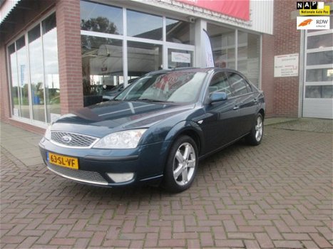 Ford Mondeo - 2.0-16V Platinum - 1