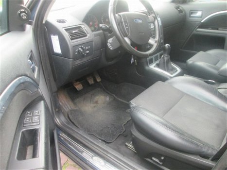 Ford Mondeo - 2.0-16V Platinum - 1