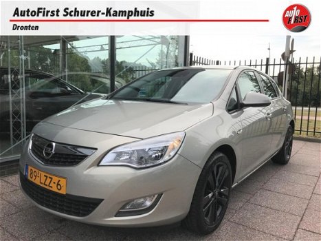 Opel Astra - 5-Deurs 1.4 100pk Edition Airco Sportstoelen Cruis e 18'' Lichtm - 1