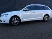 Skoda Octavia Combi - 1.2 TSI Greentech Edition Businessline NAVIGATIE, CLIMA, 17 INCH, PARKSENSOR, - 1 - Thumbnail