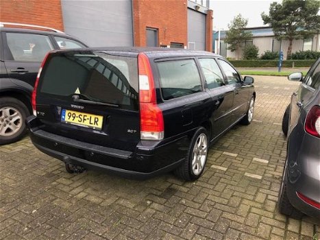 Volvo V70 - 2.0T Edition II - 1