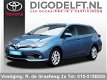 Toyota Auris - 1.8 Hybrid Dynamic | Cruise control | Climate control | Lichtmetalen velgen - 1 - Thumbnail