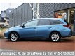 Toyota Auris - 1.8 Hybrid Dynamic | Cruise control | Climate control | Lichtmetalen velgen - 1 - Thumbnail