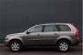 Volvo XC90 - 2.4 D5 Momentum 5p. Elek.dak/Leer/Parkeersensor/Trekhaak - 1 - Thumbnail