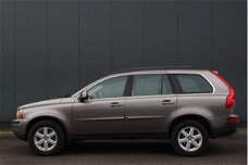 Volvo XC90 - 2.4 D5 Momentum 5p. Elek.dak/Leer/Parkeersensor/Trekhaak